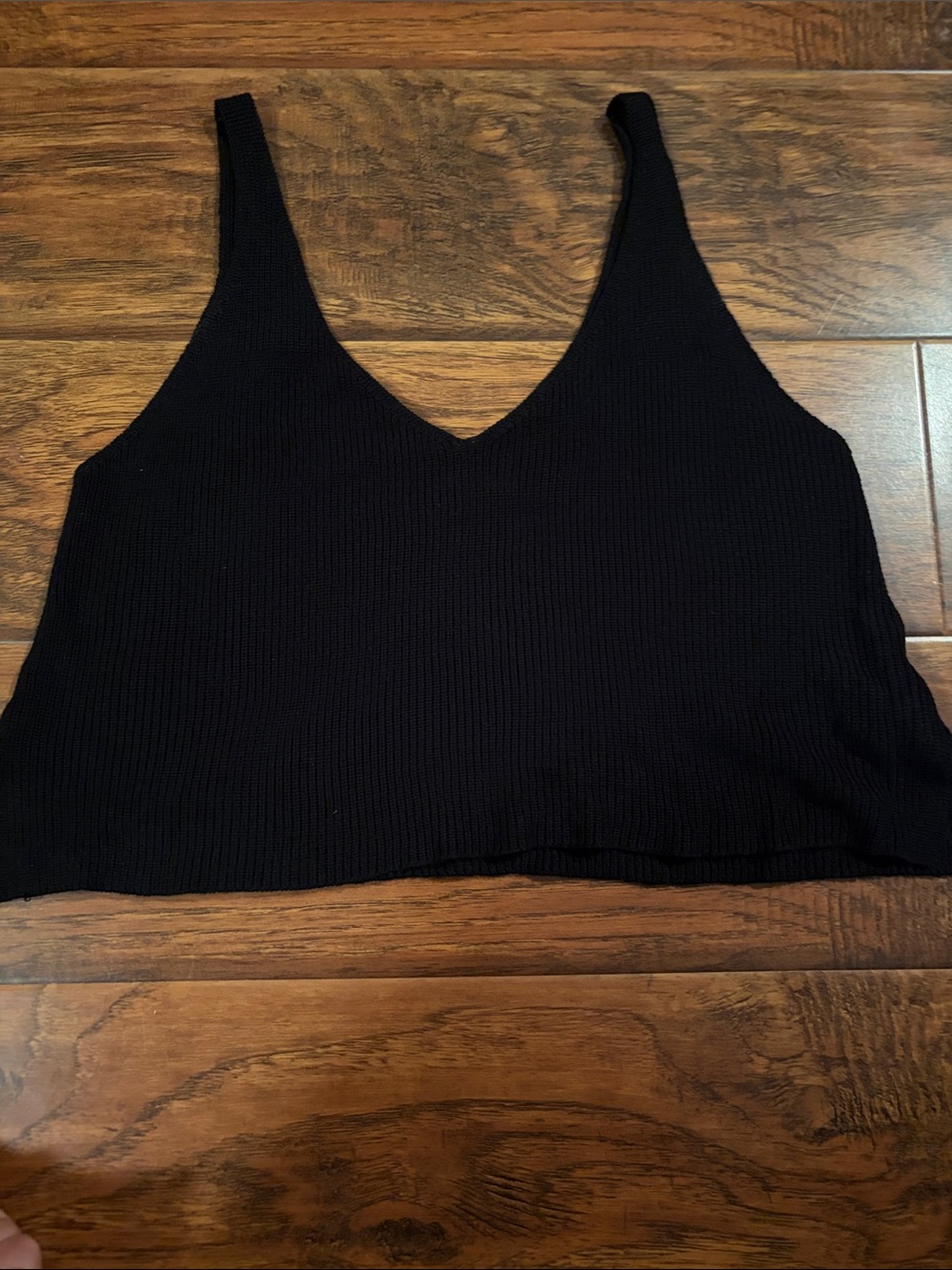 Black Forever 21 cropped -Neck Ribbed Tank Top